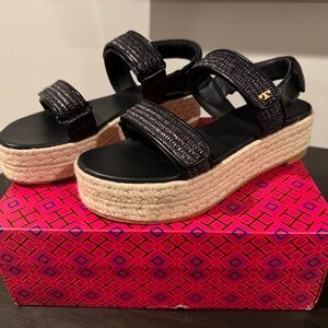 Brand New ! Never worn ! Platform Tory Burch sport Sandals